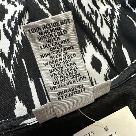 New Catherines Black White Ikat Maxi Dress Turquoise Gemstone Neck Plus Size 5X - Picture 9 of 9